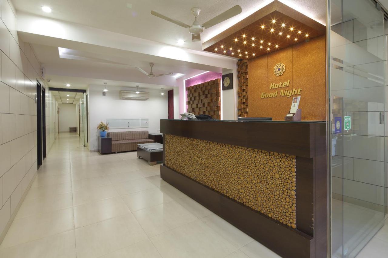 Hotel Good Night Ahmadabad Zewnętrze zdjęcie