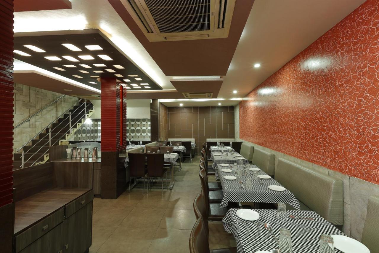 Hotel Good Night Ahmadabad Zewnętrze zdjęcie