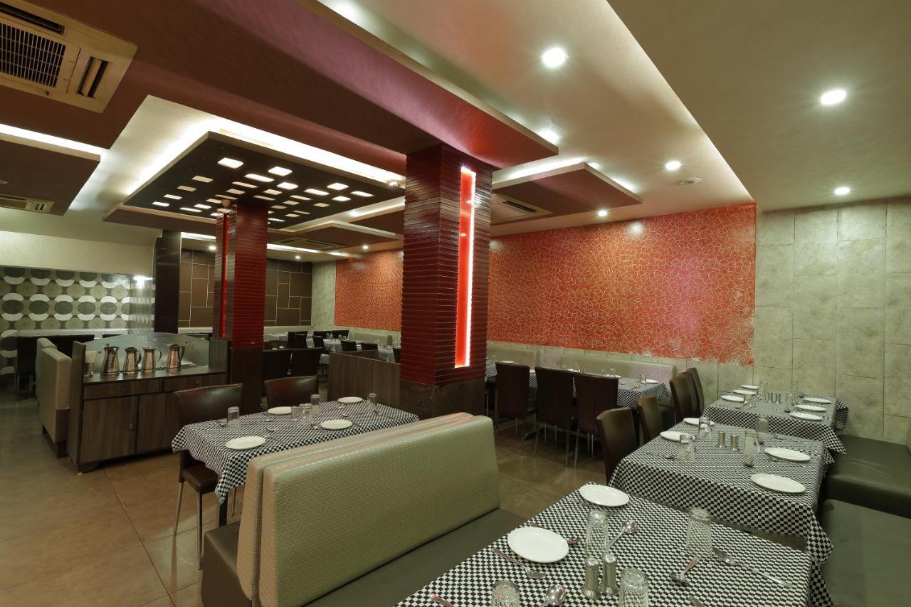 Hotel Good Night Ahmadabad Zewnętrze zdjęcie