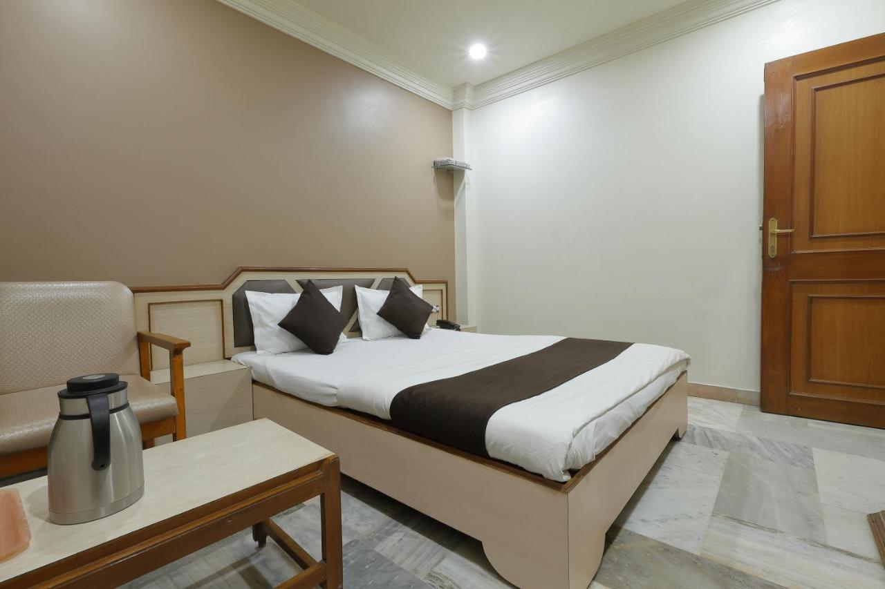 Hotel Good Night Ahmadabad Zewnętrze zdjęcie