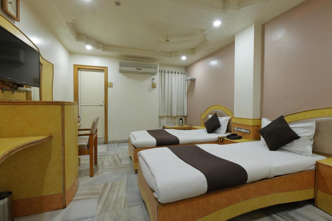 Hotel Good Night Ahmadabad Zewnętrze zdjęcie