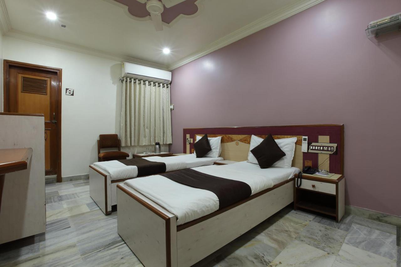 Hotel Good Night Ahmadabad Zewnętrze zdjęcie