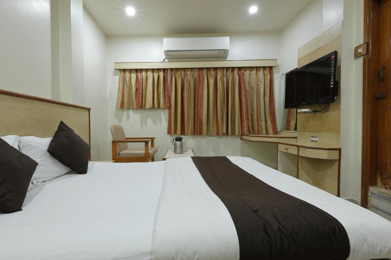 Hotel Good Night Ahmadabad Zewnętrze zdjęcie